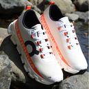 TENIS ON CLOUD RUNNING®