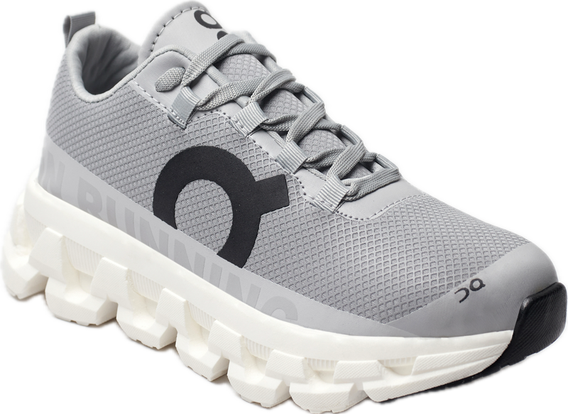 TENIS ON CLOUD RUNNING®