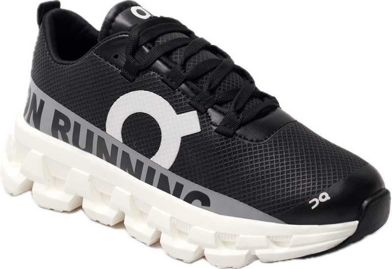 TENIS ON CLOUD RUNNING®